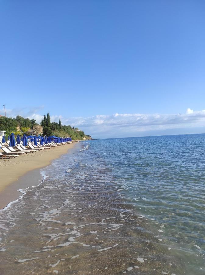 Takis Haikos House Two Minutes Walk To The Beach Peroulia Vounária Esterno foto