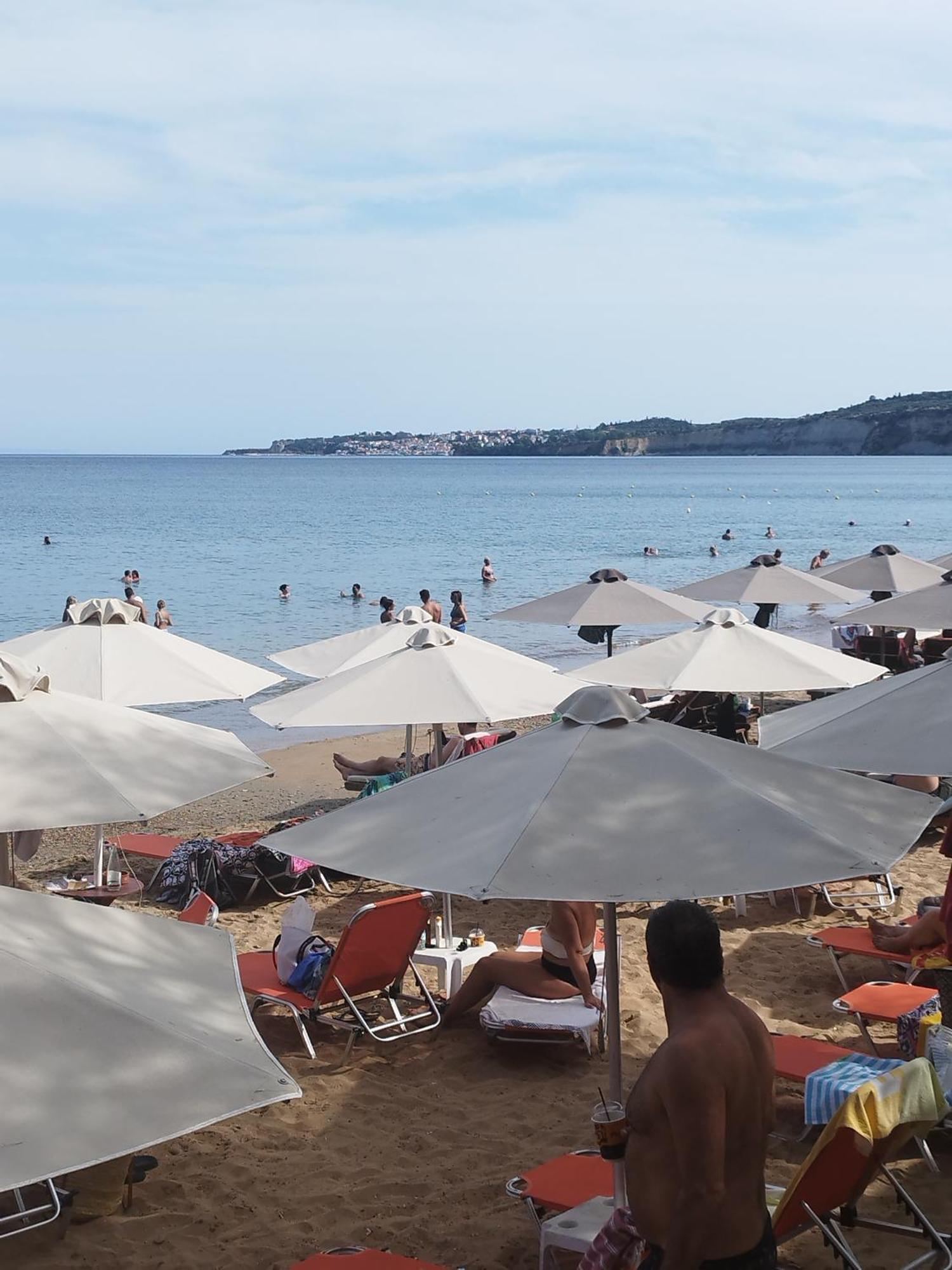 Takis Haikos House Two Minutes Walk To The Beach Peroulia Vounária Esterno foto