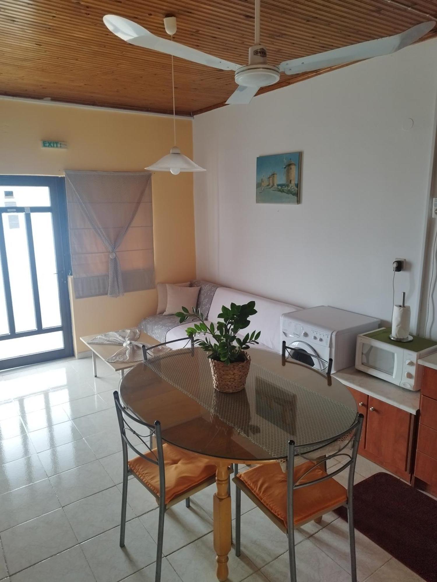 Takis Haikos House Two Minutes Walk To The Beach Peroulia Vounária Esterno foto
