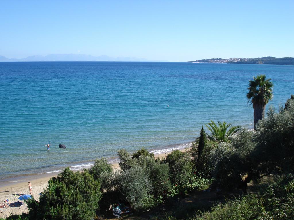 Takis Haikos House Two Minutes Walk To The Beach Peroulia Vounária Esterno foto